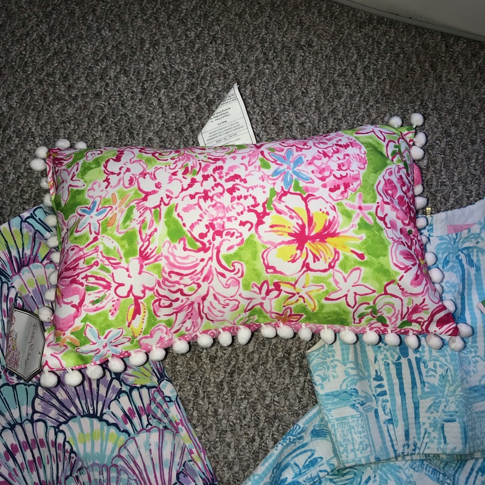 Lilly Pulitzer pillow nwt